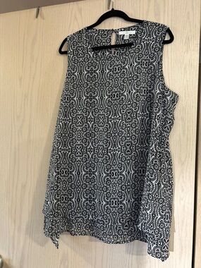 Fever Black & White Sleeveless Printed top